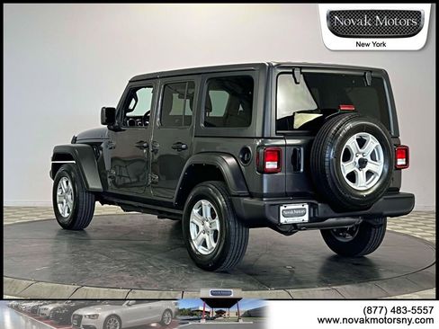 Used 2022 Jeep Wrangler Unlimited Sport AWD/4WD image 6