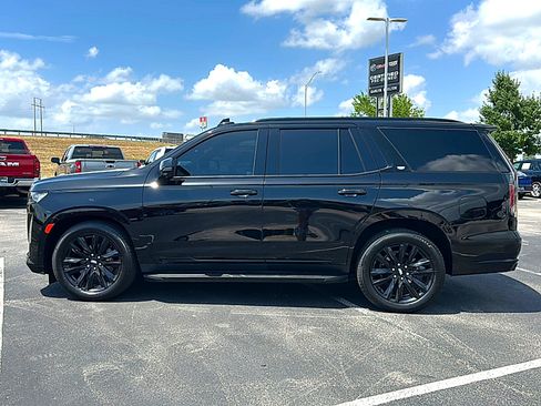 Used 2023 Cadillac Escalade Sport w/ Touring Package RWD image 5