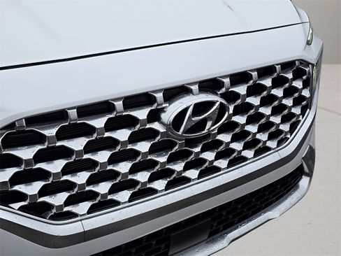 Certified 2023 Hyundai Santa Fe Limited image 9