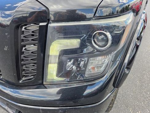 Used 2019 Nissan Titan SL w/ Midnight Edition AWD/4WD image 21