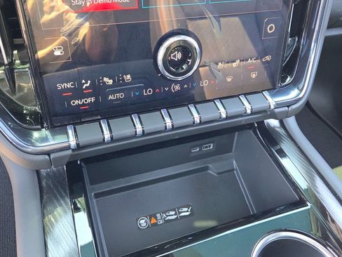 New 2026 GMC Yukon AT4 w/ AT4 Premium Plus Package AWD/4WD image 21