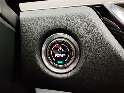 Certified 2024 Cadillac Lyriq Luxury image 22