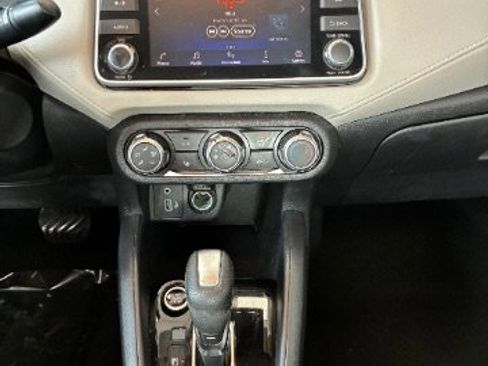 Used 2021 Nissan Versa SV image 20