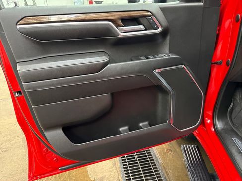 Used 2023 Chevrolet Silverado 1500 RST w/ Z71 Off-Road Package image 23