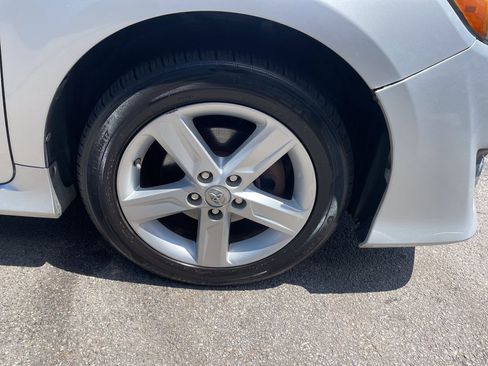 Used 2014 Toyota Camry SE w/ Fleet Convenience Package FWD image 11