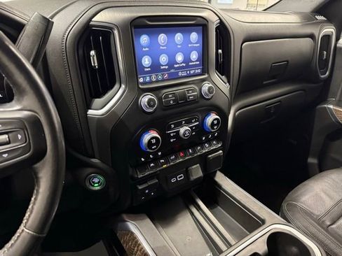 Certified 2022 GMC Sierra 1500 Denali w/ Denali Premium Package image 21