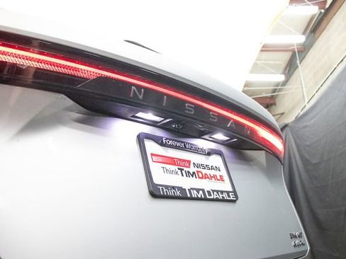 Used 2023 Nissan Ariya AWD image 13