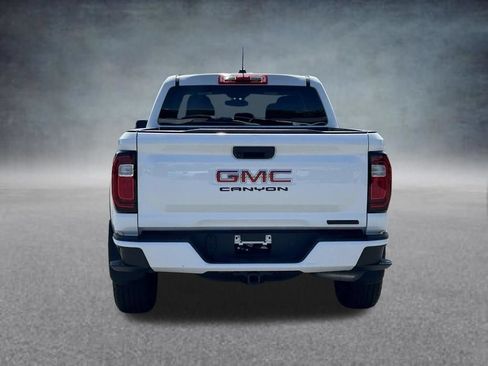 Used 2024 GMC Canyon Elevation w/ Trailering Package AWD/4WD image 4