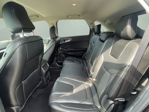 Certified 2022 Ford Edge Titanium AWD/4WD image 29