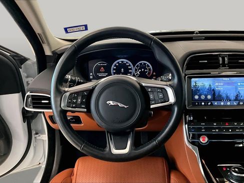 Used 2018 Jaguar XE Portfolio RWD image 17