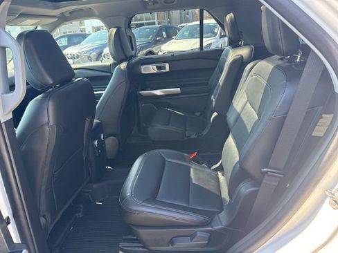 Certified 2023 Ford Explorer Limited w/ Limited Technology Package image 14