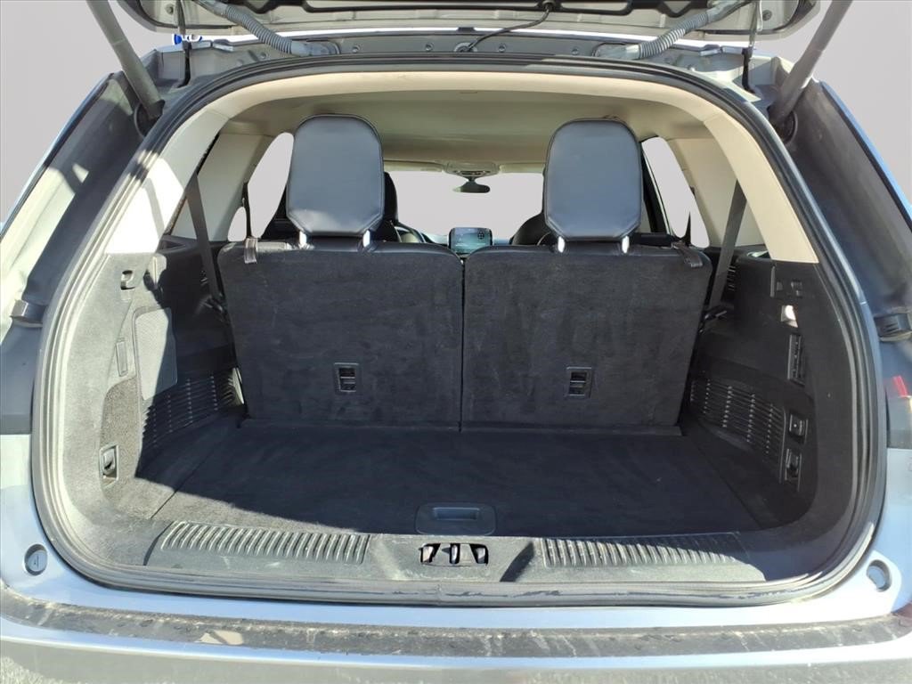 Used 2023 Lincoln Aviator AWD image 30