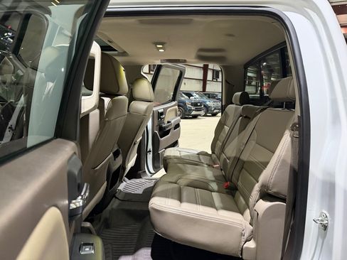 Used 2016 GMC Sierra 2500 Denali w/ Duramax Plus Package AWD/4WD image 16