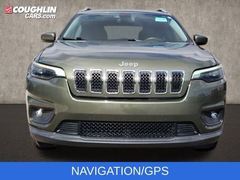 Used 2019 Jeep Cherokee Latitude Plus w/ Cold Weather Group image 3