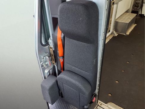 Used 2024 Chevrolet Brightdrop 600 w/ Commercial Equipment Package AWD/4WD image 8