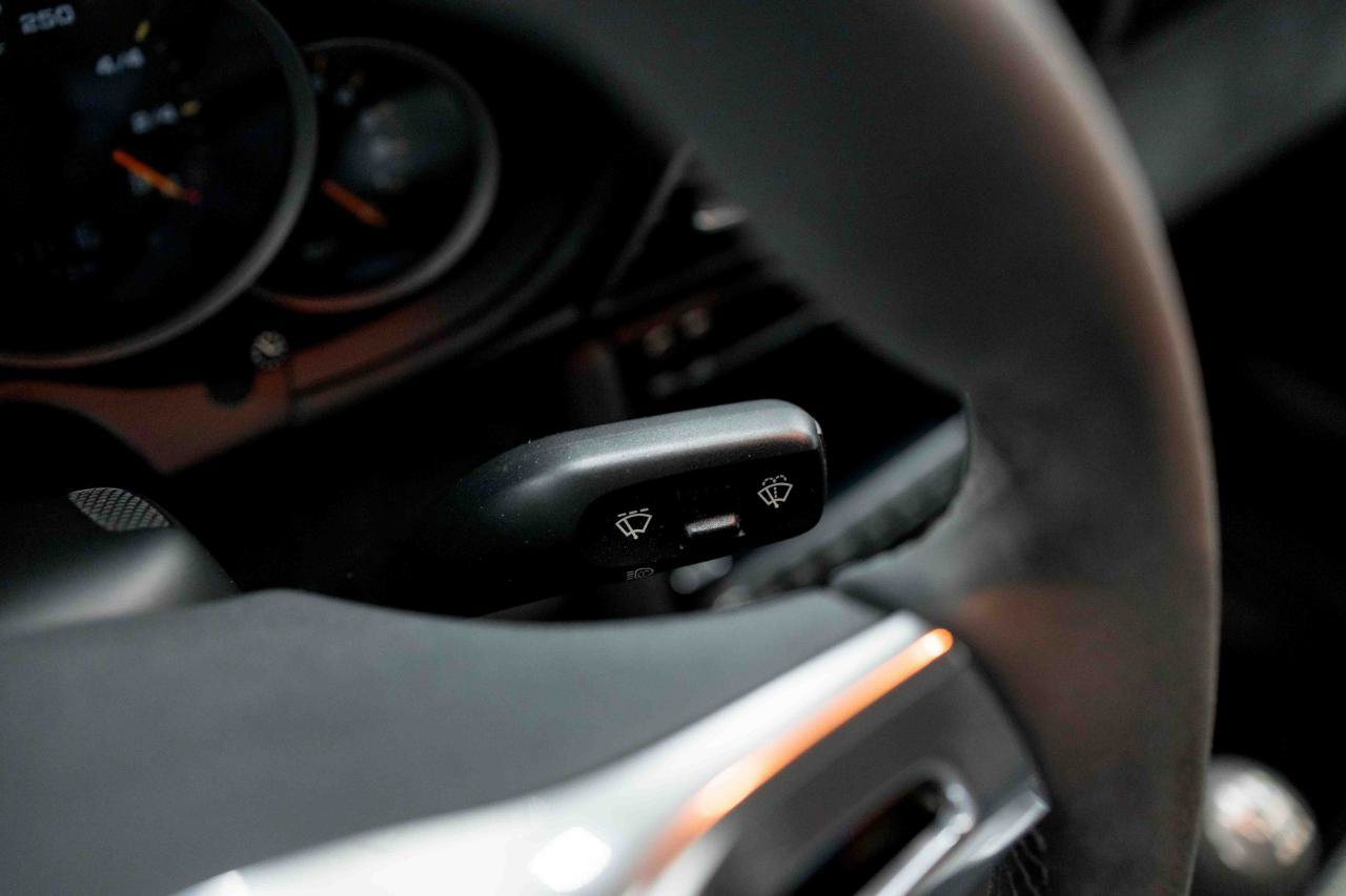 Used 2010 Porsche 911 GT3 RWD image 62