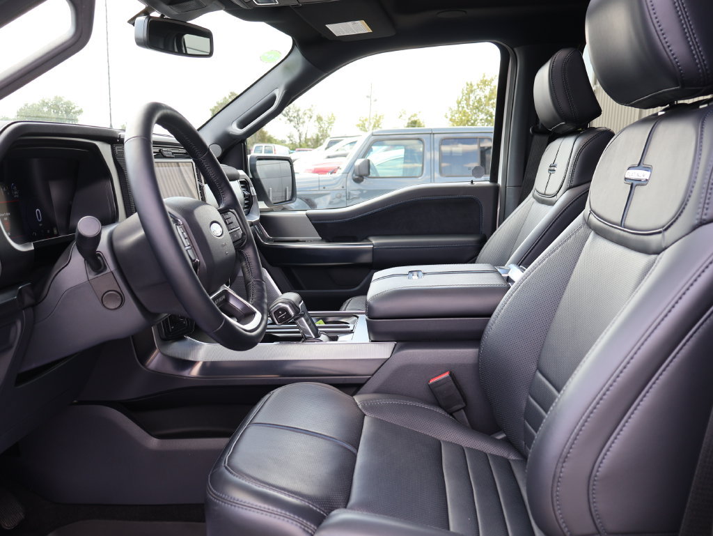 Used 2025 Ford F150 Platinum w/ Equipment Group 702A High AWD/4WD image 21