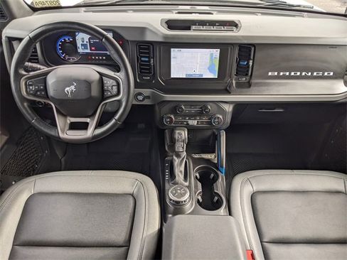 Used 2023 Ford Bronco Black Diamond image 11