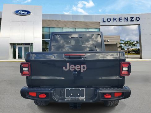 Used 2025 Jeep Gladiator Rubicon w/ Convenience Group image 6