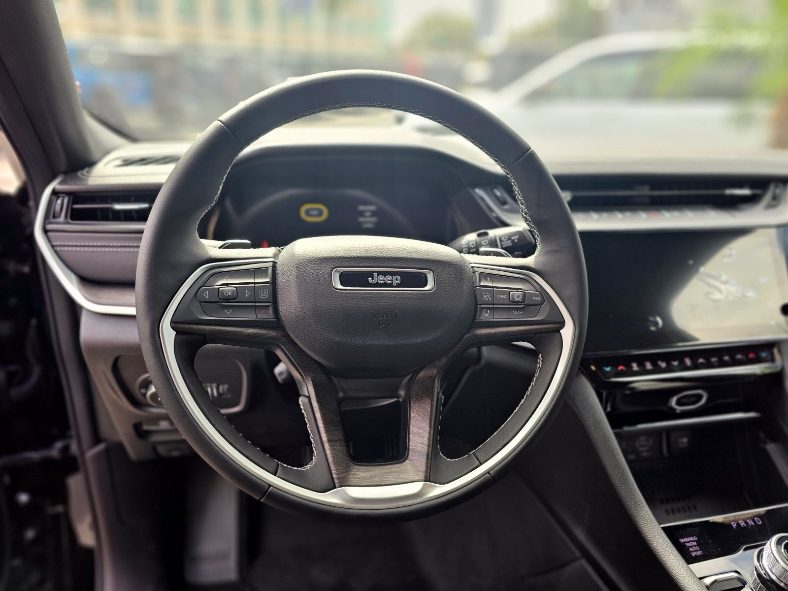 New 2027 Jeep Grand Cherokee Limited AWD/4WD image 34