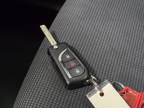 Certified 2024 Toyota RAV4 LE image 31