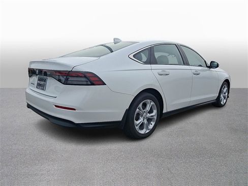 Used 2024 Honda Accord LX image 4