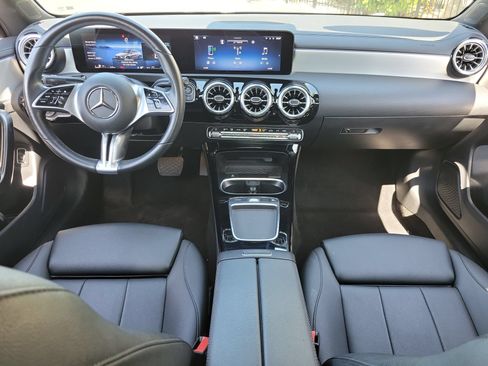 Used 2025 Mercedes-Benz CLA 250 image 13