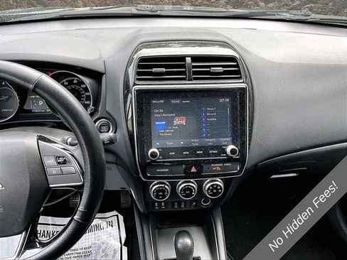 Used 2020 Mitsubishi Outlander Sport SE AWD/4WD image 6
