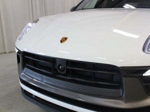 Used 2023 Porsche Macan Turbo AWD/4WD image 30