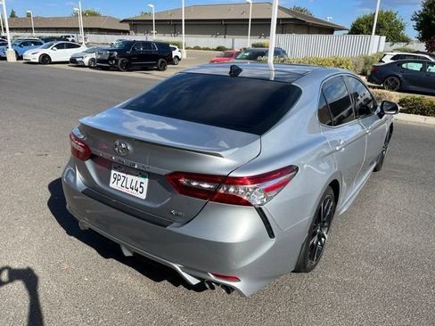 Used 2020 Toyota Camry XSE FWD image 4