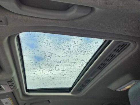 Used 2018 BMW 320i xDrive Sedan image 26