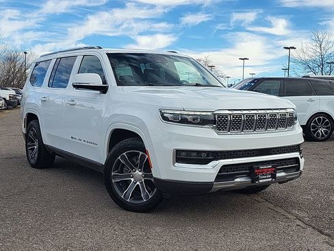 Used 2022 Jeep Grand Wagoneer Series I image 2