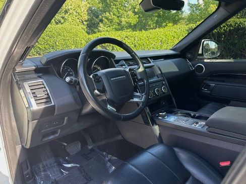 Used 2019 Land Rover Discovery SE AWD/4WD image 7