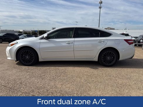 Used 2017 Toyota Avalon Touring image 4