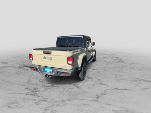 Used 2022 Jeep Gladiator Overland w/ Trailer Tow Package image 8