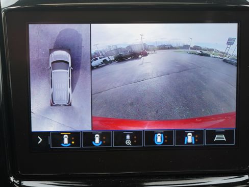 Used 2020 Chevrolet Traverse LT w/ LT Premium Package image 51