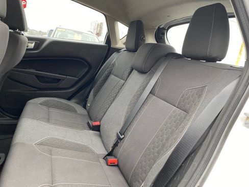 Used 2014 Ford Fiesta SE w/ Equipment Group 201A image 15