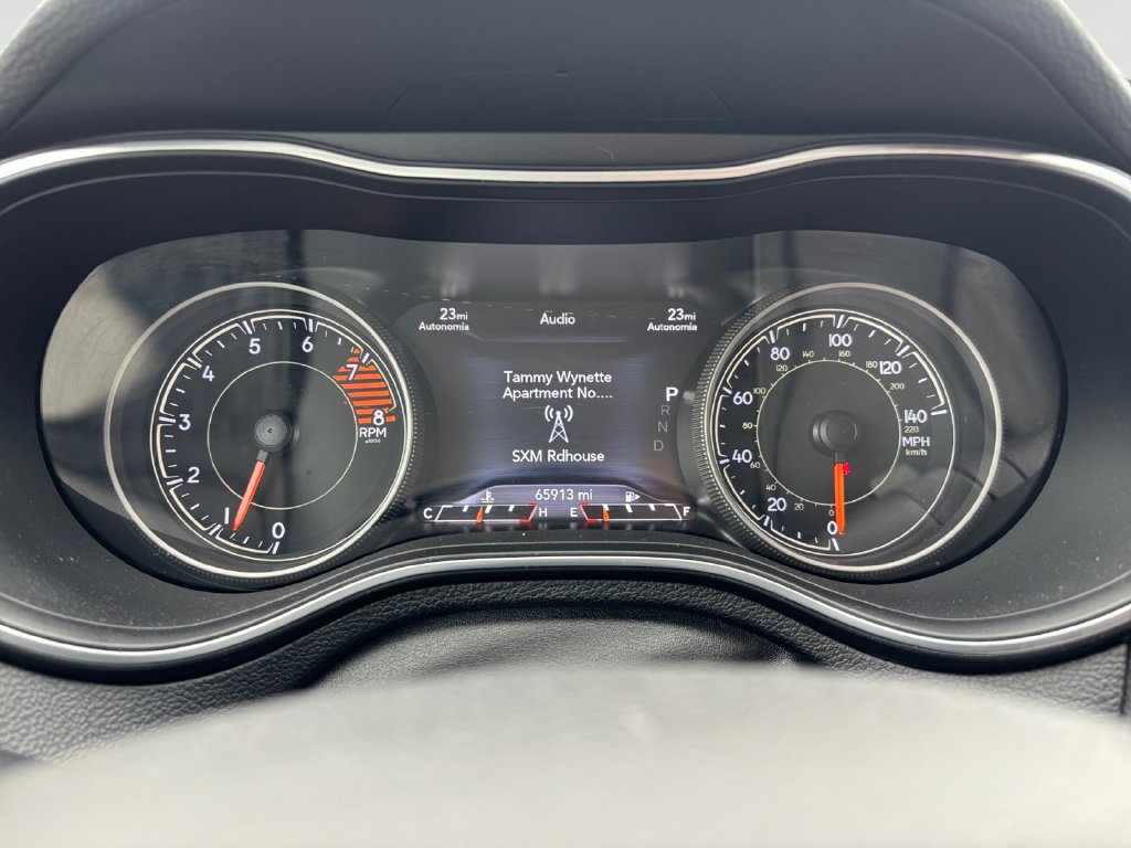 Used 2019 Jeep Cherokee Limited AWD/4WD image 16