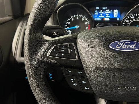 Used 2017 Ford Focus SE image 27