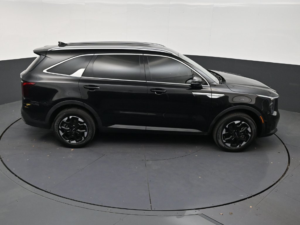 Used 2024 Kia Sorento S AWD/4WD image 17