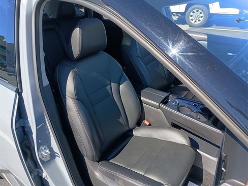 Used 2023 Nissan Rogue SL w/ SL Premium Package image 31