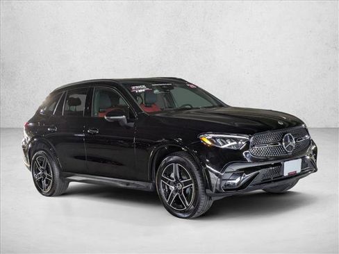 Certified 2025 Mercedes-Benz GLC 300 image 6