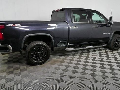 Used 2024 Chevrolet Silverado 2500 LTZ w/ LTZ Convenience Package AWD/4WD image 2