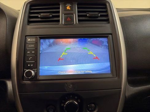 Used 2019 Nissan Versa Note SV image 25