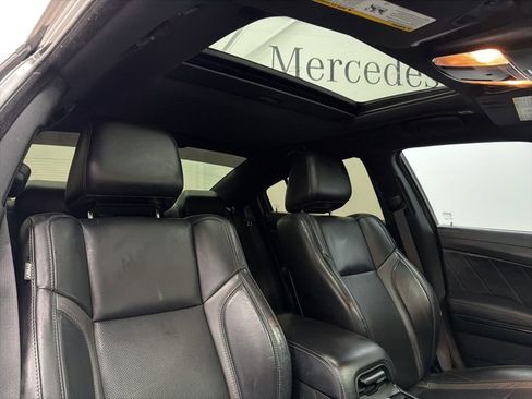 Used 2020 Dodge Charger SXT w/ Plus Group image 30