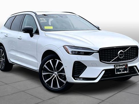 Certified 2024 Volvo XC60 B5 Plus w/ Protection Package Premier AWD/4WD image 3