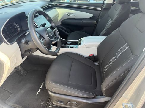Used 2023 Hyundai Tucson SEL FWD image 11