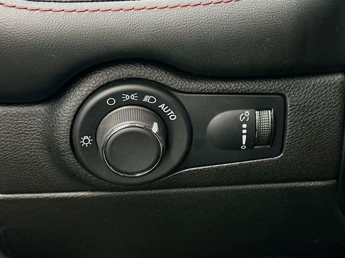 Used 2024 Dodge Durango GT image 17