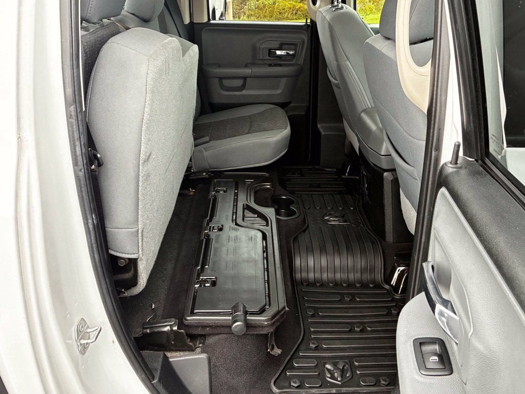 Used 2018 RAM 1500 Big Horn AWD/4WD image 32