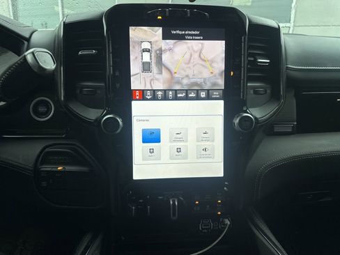 Used 2024 RAM 2500 Limited image 9